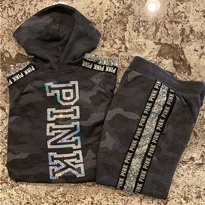 VS PINK SET- zip front hoodie with matching joggers